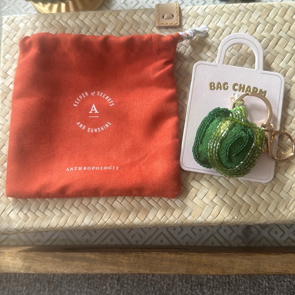 NWT Anthropologie Beaded Vegetable Bag Charm, Green Pepper - Picture 6 of 6